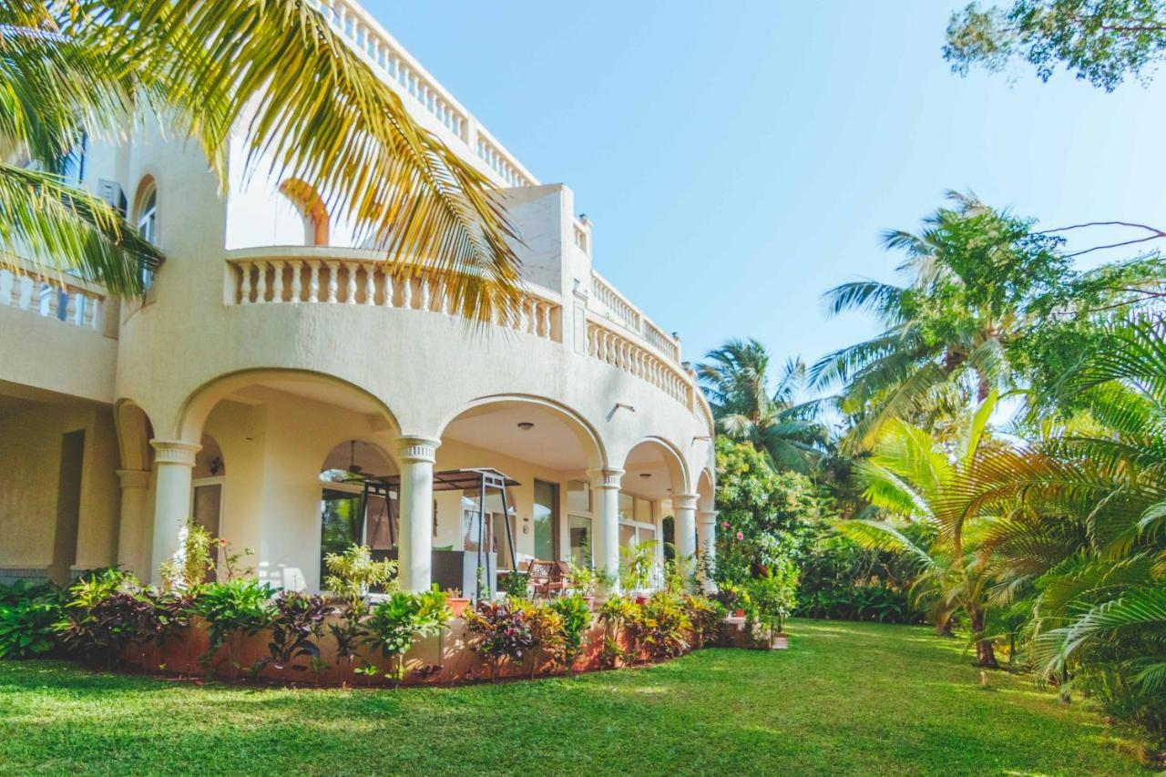 Saffronstays La Casa Maestro, Kashid - Spanish-Style Luxury Villa Near Kashid Beach Екстер'єр фото