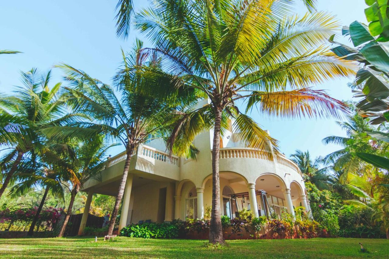 Saffronstays La Casa Maestro, Kashid - Spanish-Style Luxury Villa Near Kashid Beach Екстер'єр фото