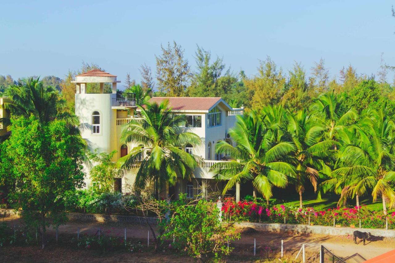 Saffronstays La Casa Maestro, Kashid - Spanish-Style Luxury Villa Near Kashid Beach Екстер'єр фото